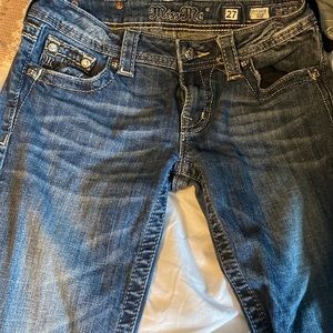 miss me jeans size 27 wore a hand full of times
